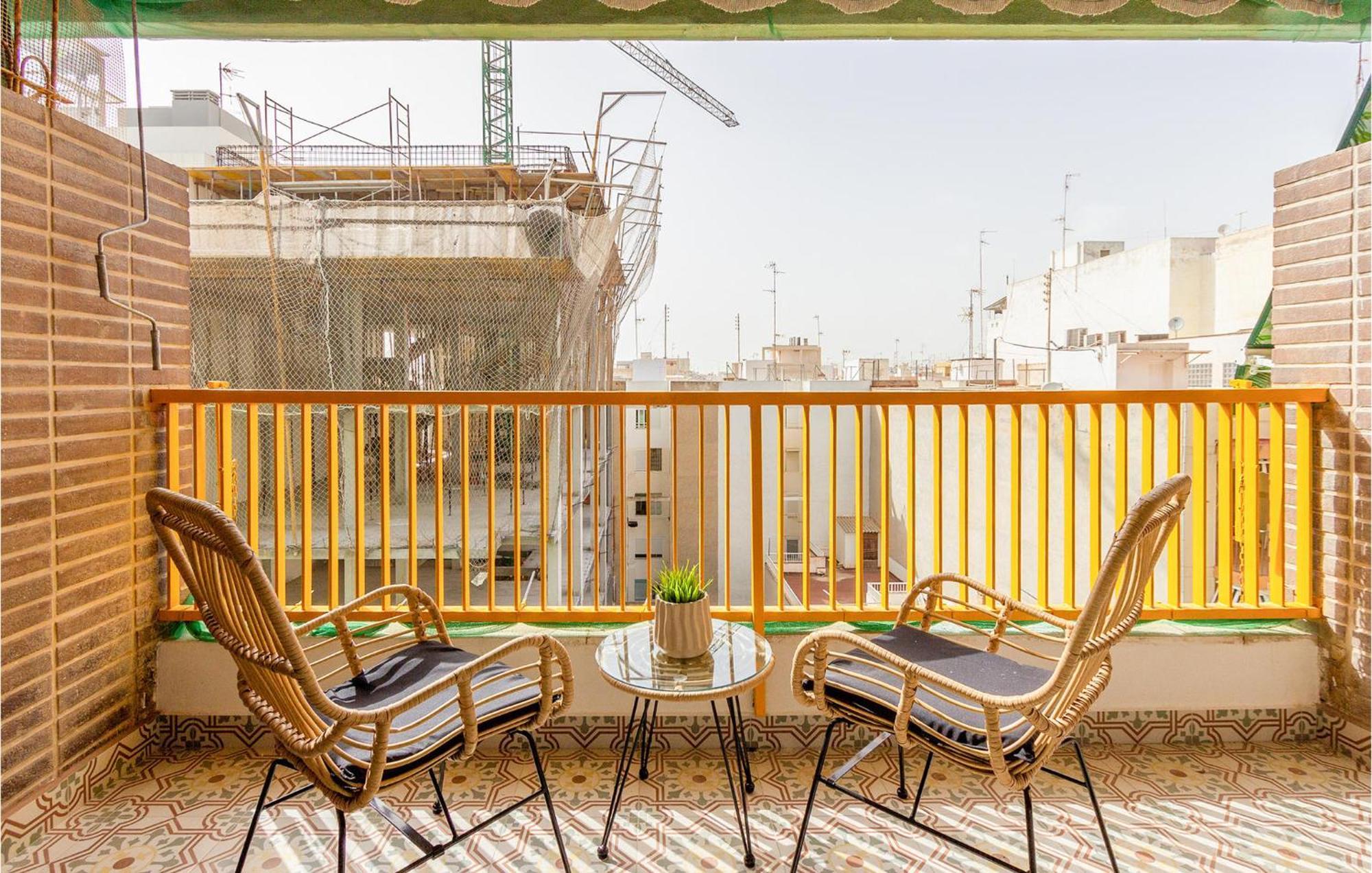 Lovely Apartment In Santa Pola With Kitchen Kültér fotó
