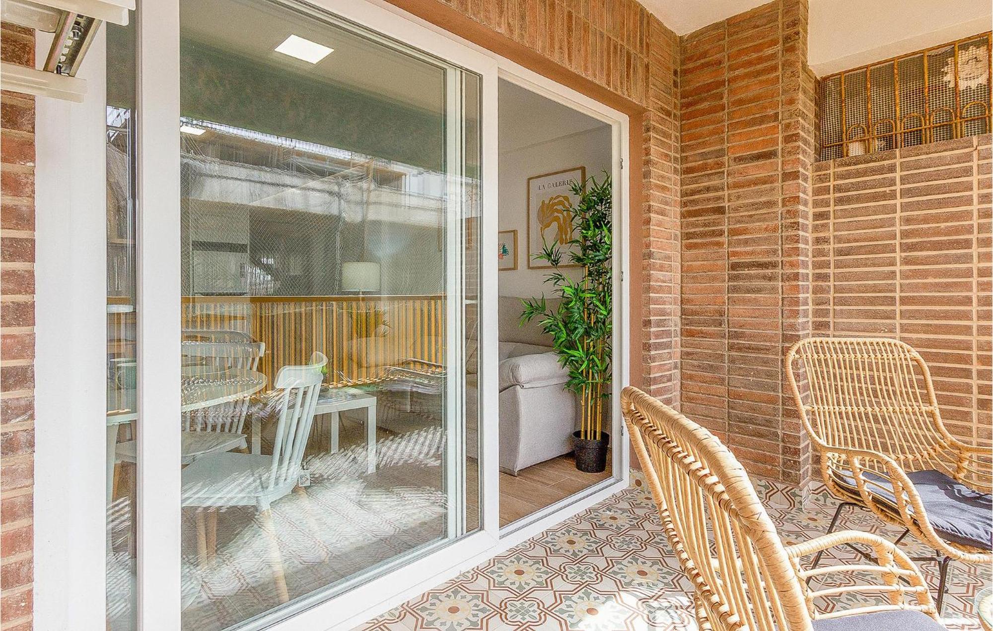Lovely Apartment In Santa Pola With Kitchen Kültér fotó