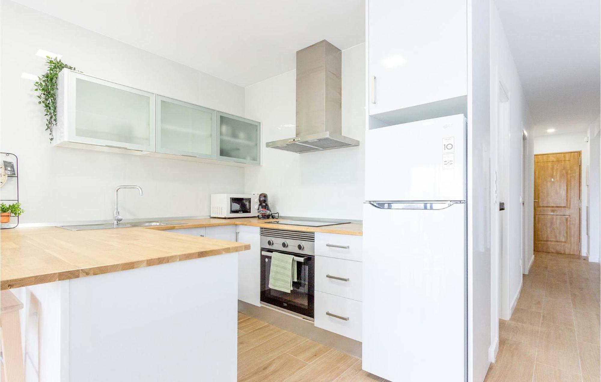 Lovely Apartment In Santa Pola With Kitchen Kültér fotó