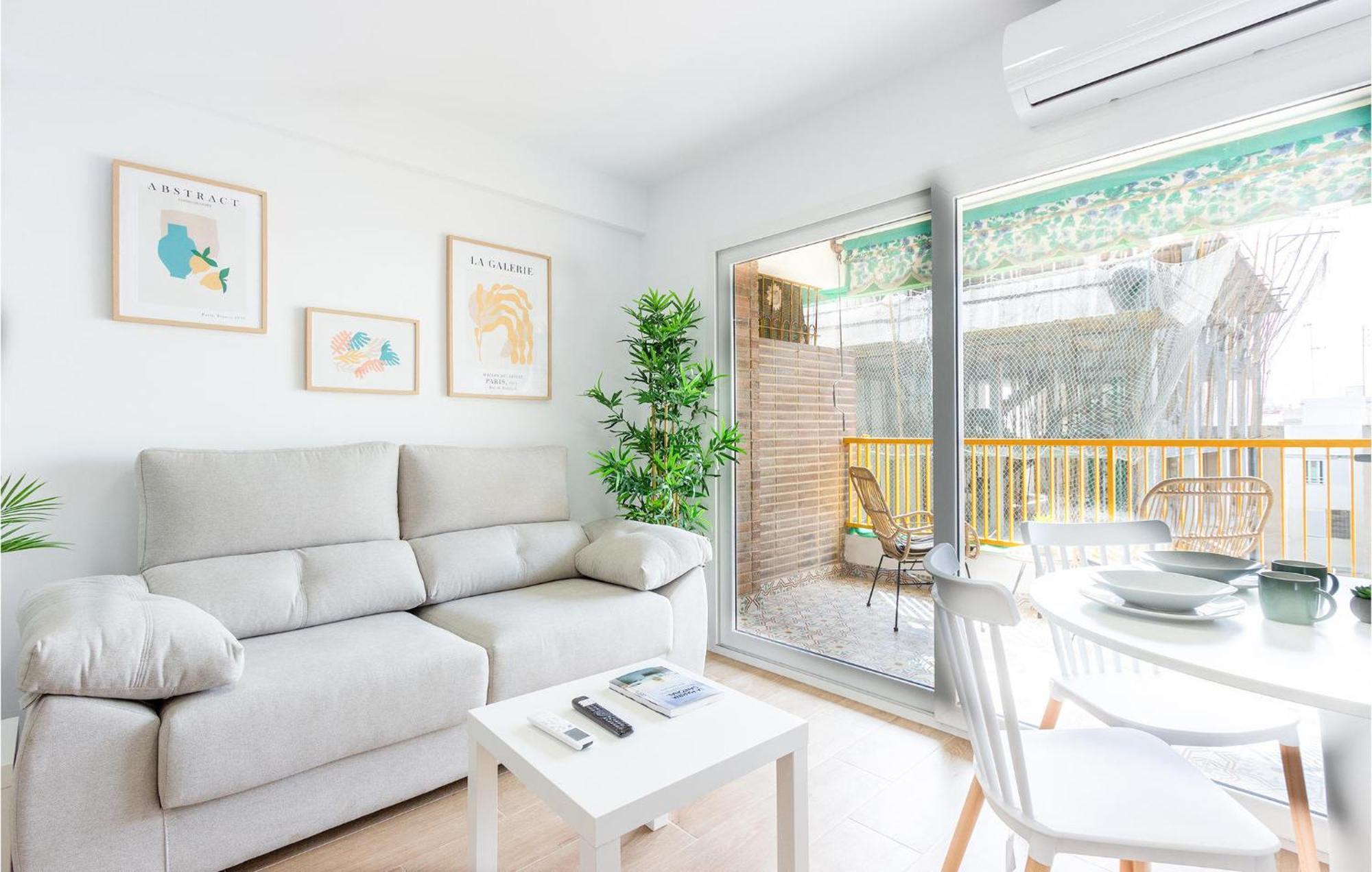 Lovely Apartment In Santa Pola With Kitchen Kültér fotó