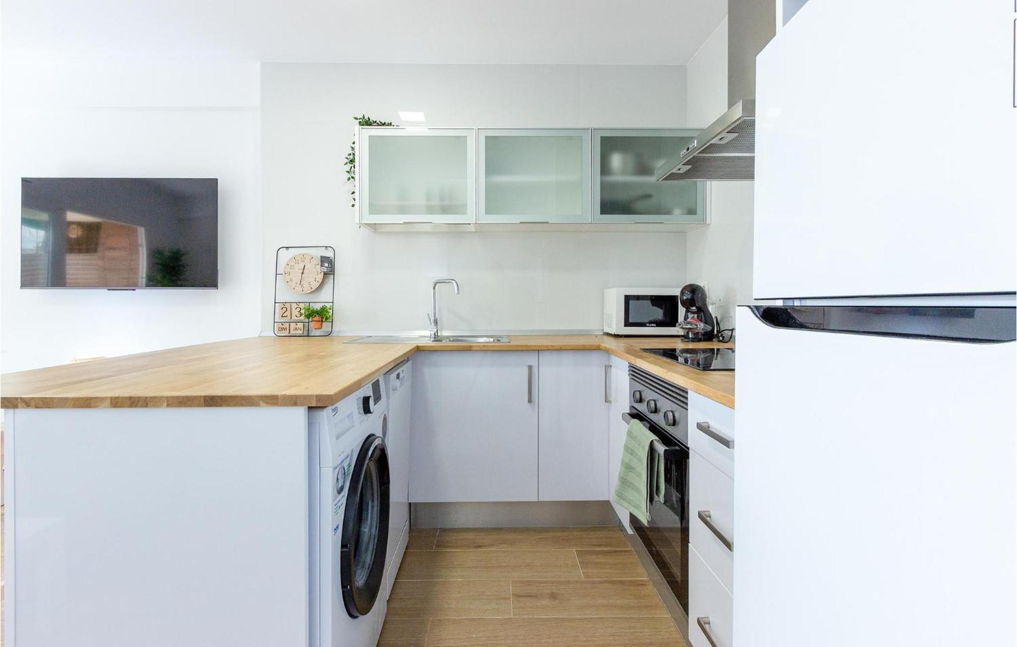 Lovely Apartment In Santa Pola With Kitchen Kültér fotó