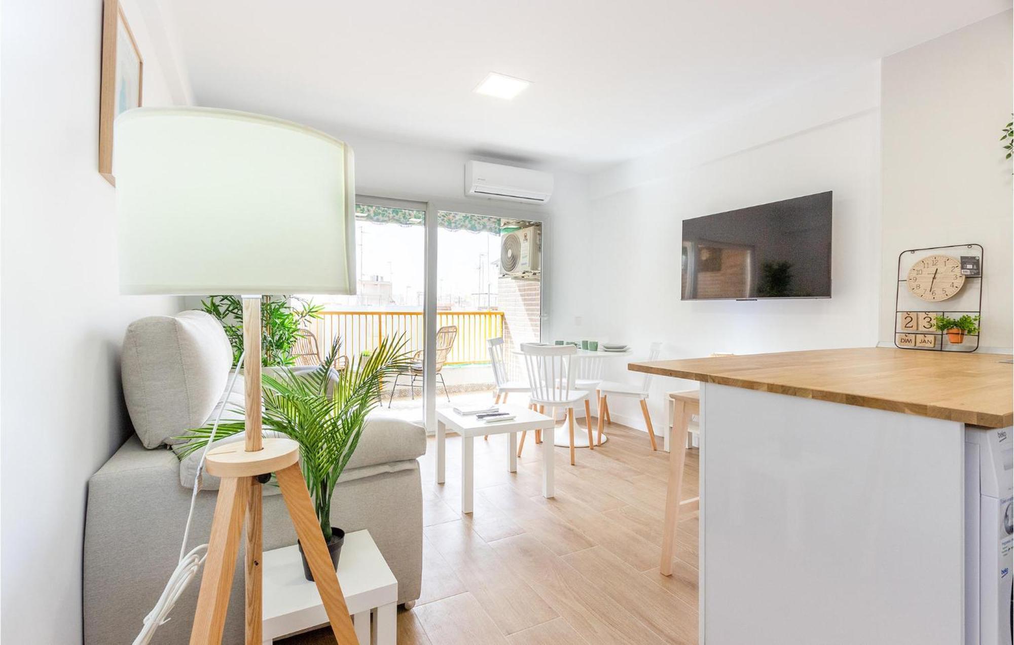 Lovely Apartment In Santa Pola With Kitchen Kültér fotó