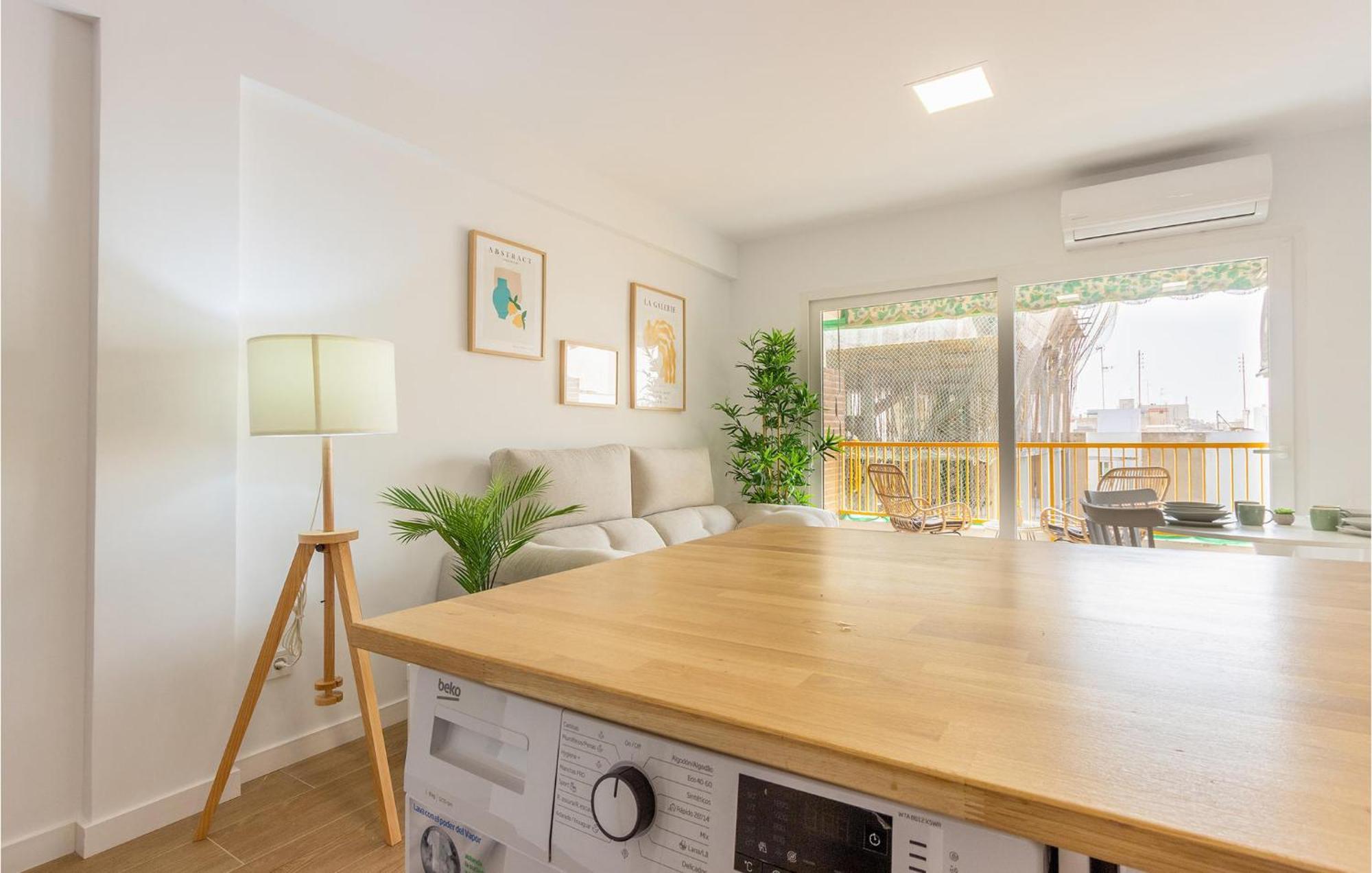 Lovely Apartment In Santa Pola With Kitchen Kültér fotó