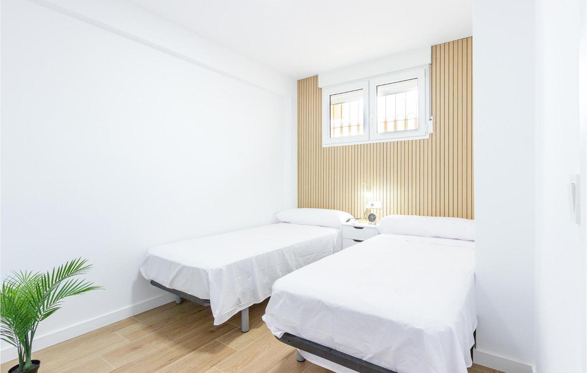Lovely Apartment In Santa Pola With Kitchen Kültér fotó