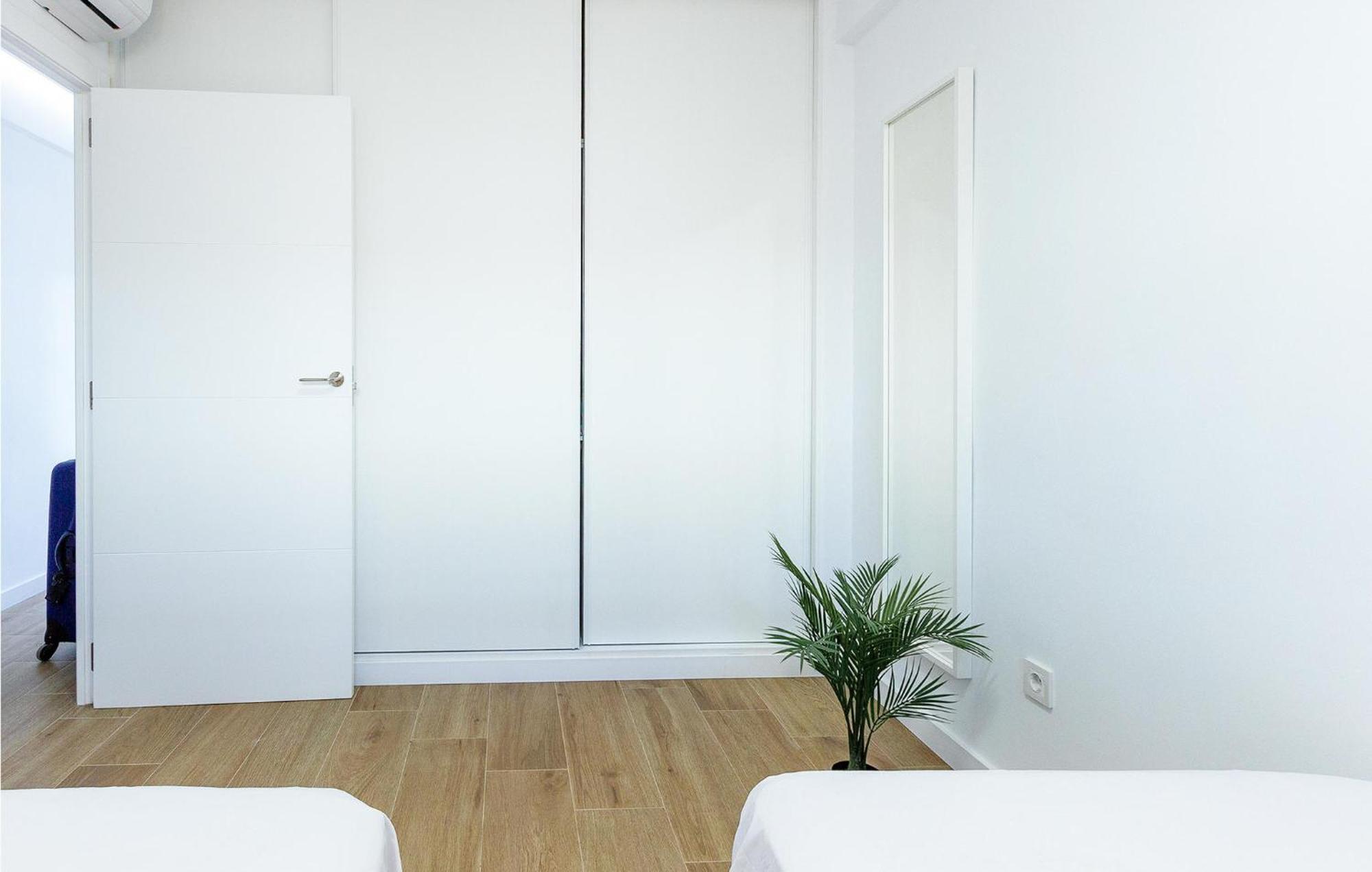 Lovely Apartment In Santa Pola With Kitchen Kültér fotó