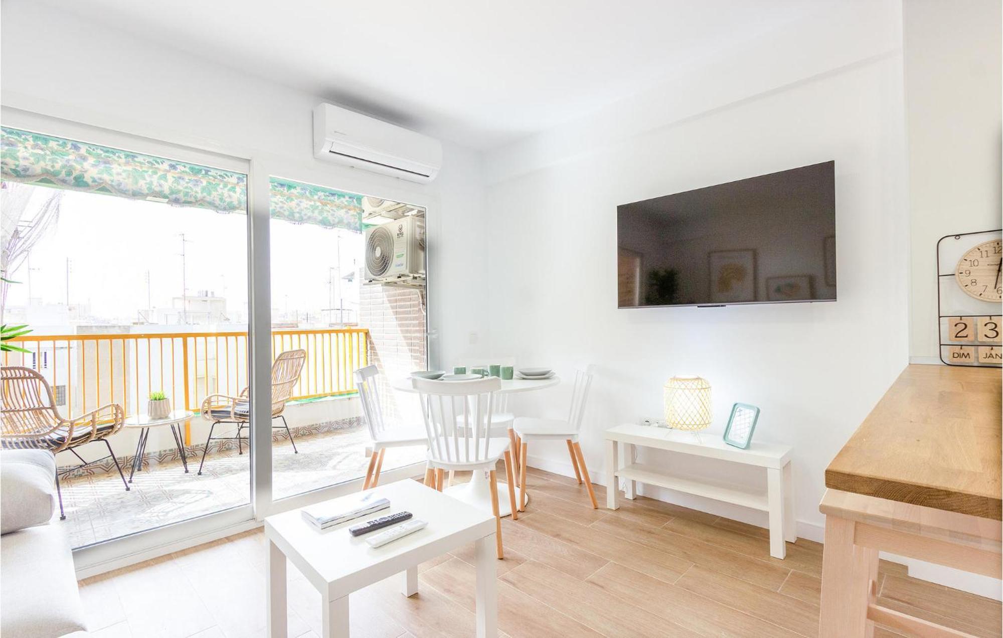 Lovely Apartment In Santa Pola With Kitchen Kültér fotó