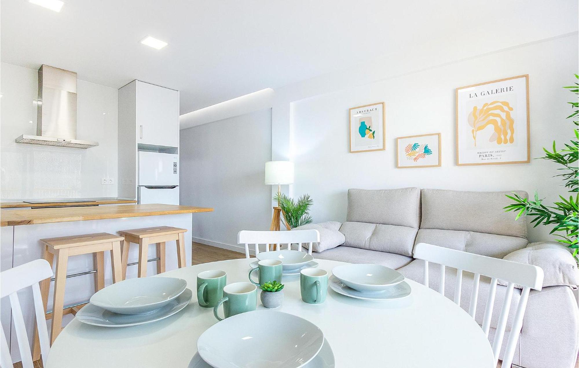 Lovely Apartment In Santa Pola With Kitchen Kültér fotó